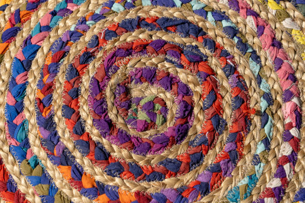alfombra redonda de yute
