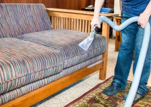 como limpiar tapiceria de sofa en casa